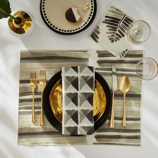 Kiedis 4-Piece Table Linen Dining Bundle