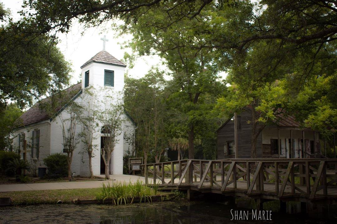 The Wedding Website of Shari Branton and Rachael Guillory