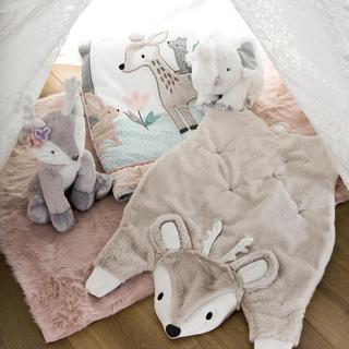Everly Deer Character Throw