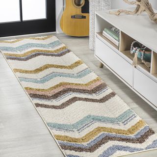 Santa Theresa Elin Chevron High-Low Runner