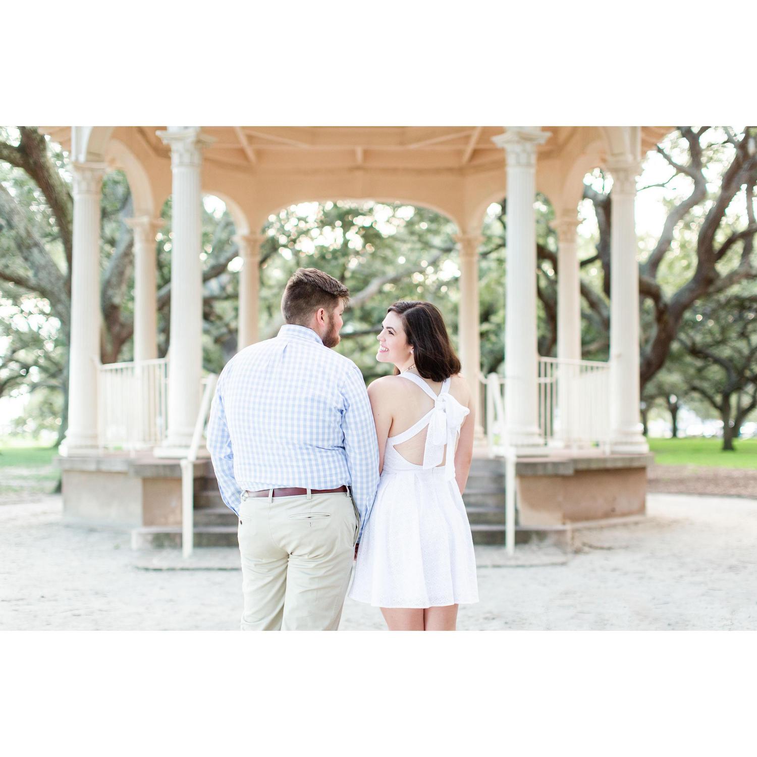 Engagement pictures in Charleston, SC.