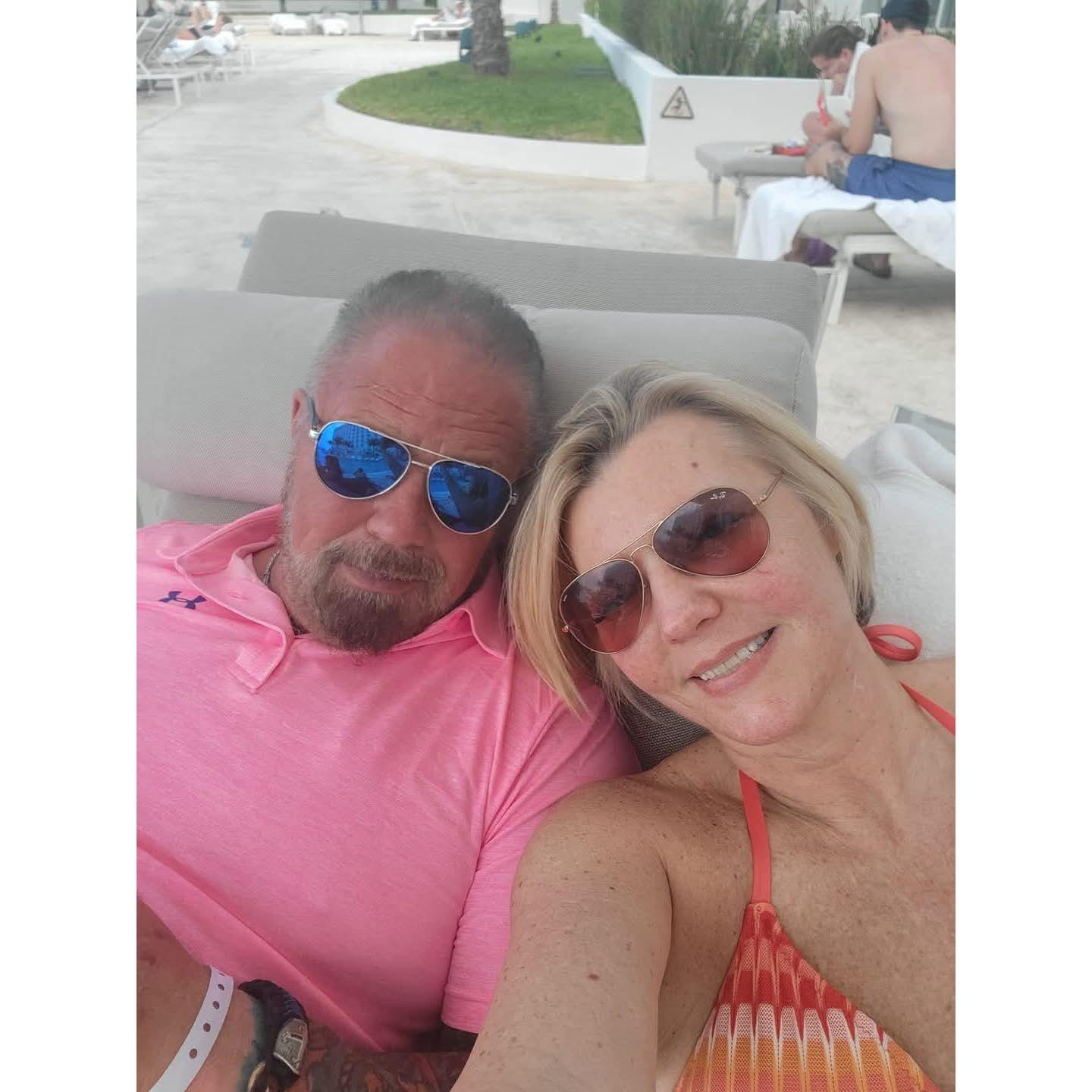 At LeBlanc Cancun. Traci's happy place.