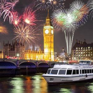 New Year’s Eve fireworks along the Thames