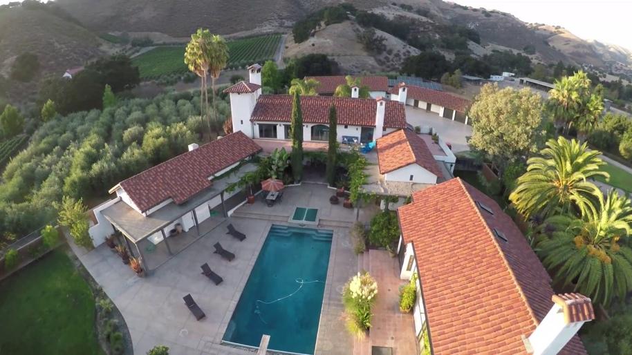 The Wedding Website of Connor Van Ooyen and Madison Bell