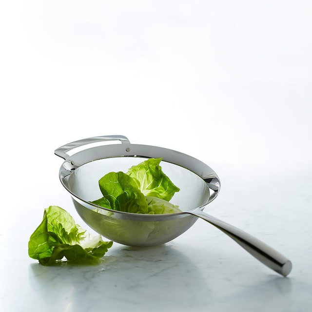 Williams Sonoma Stainless-Steel Strainer, 9"