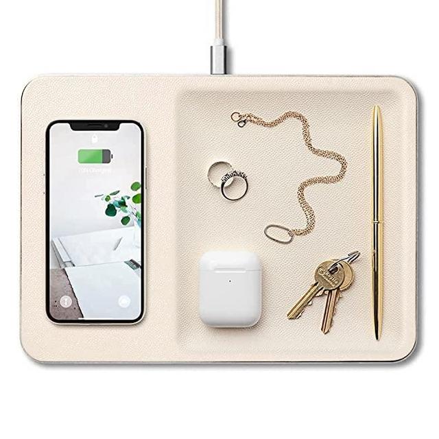 Courant Classics Catch:3 Wireless Charging Station + Valet Tray, Qi-Certified, Premium Italian Leather, Desk Décor, Compatible with iPhone 11/X/8, Galaxy S21/S20/Note, AirPods/Pro