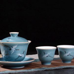 Jingdezhen "Cranes Flying in the Blue Sky" Gaiwan and Cup Set