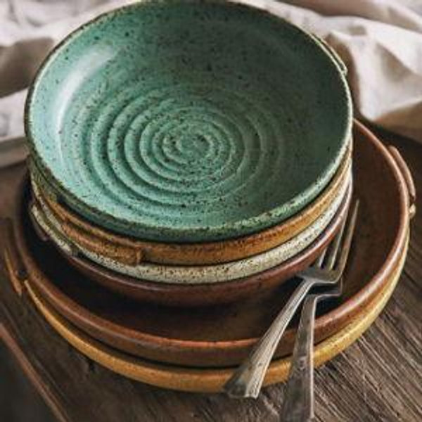 Pottery dinnerware set