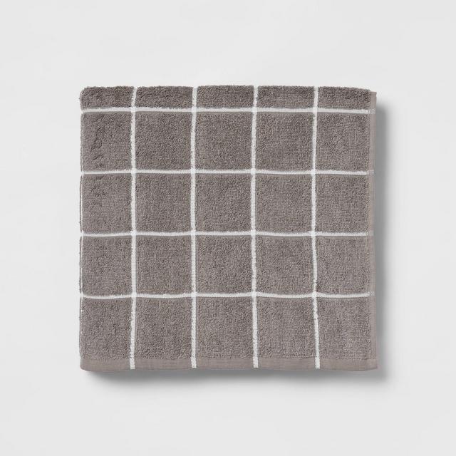 Everyday Grid Bath Towel Dark Gray - Room Essentials™