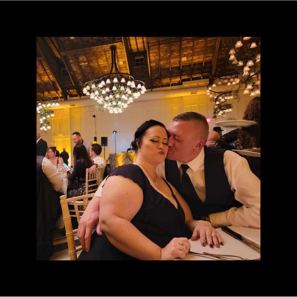 Celebrating the Finley's wedding!๐งก