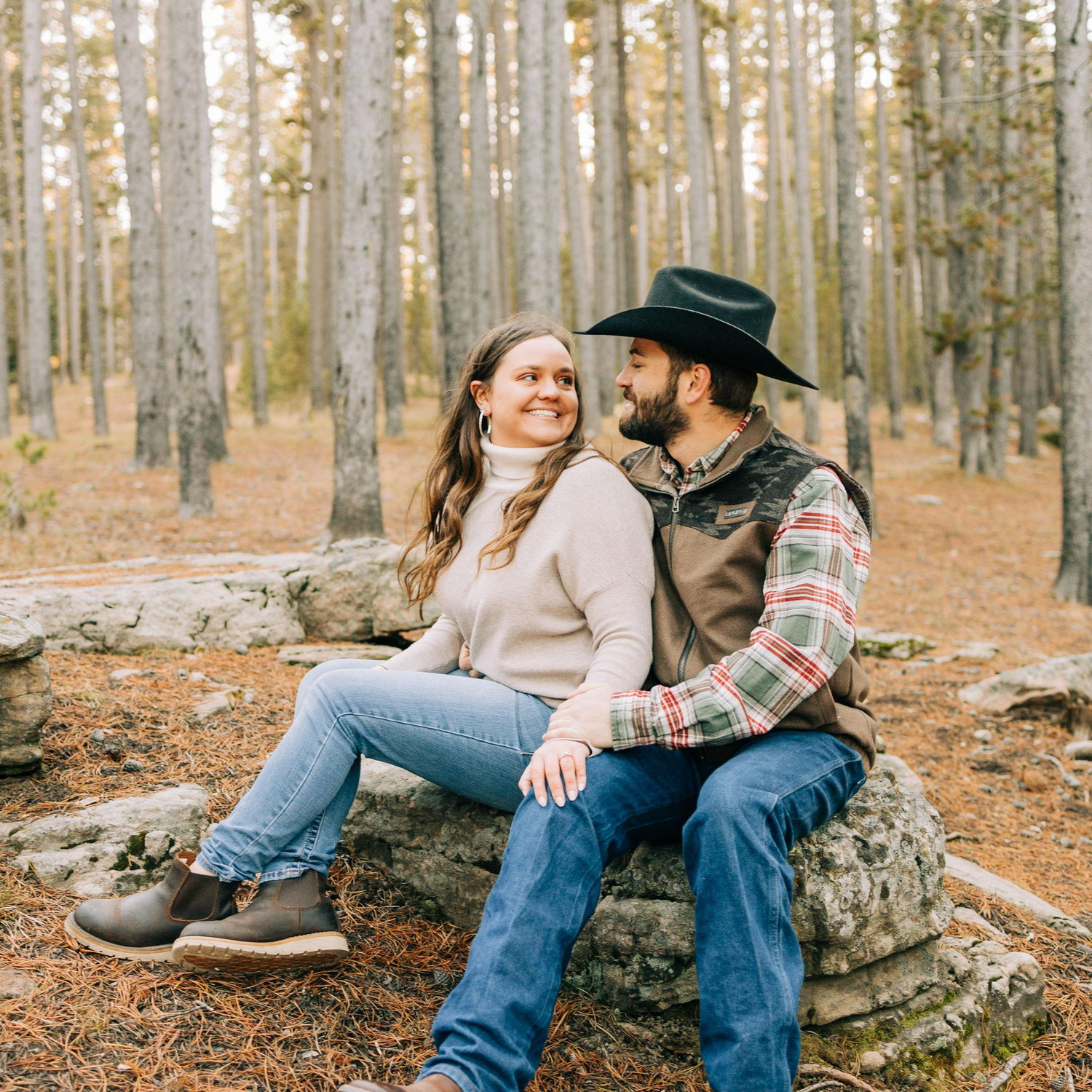 A special thanks to Hayden Esau Photography for this engagement picture!