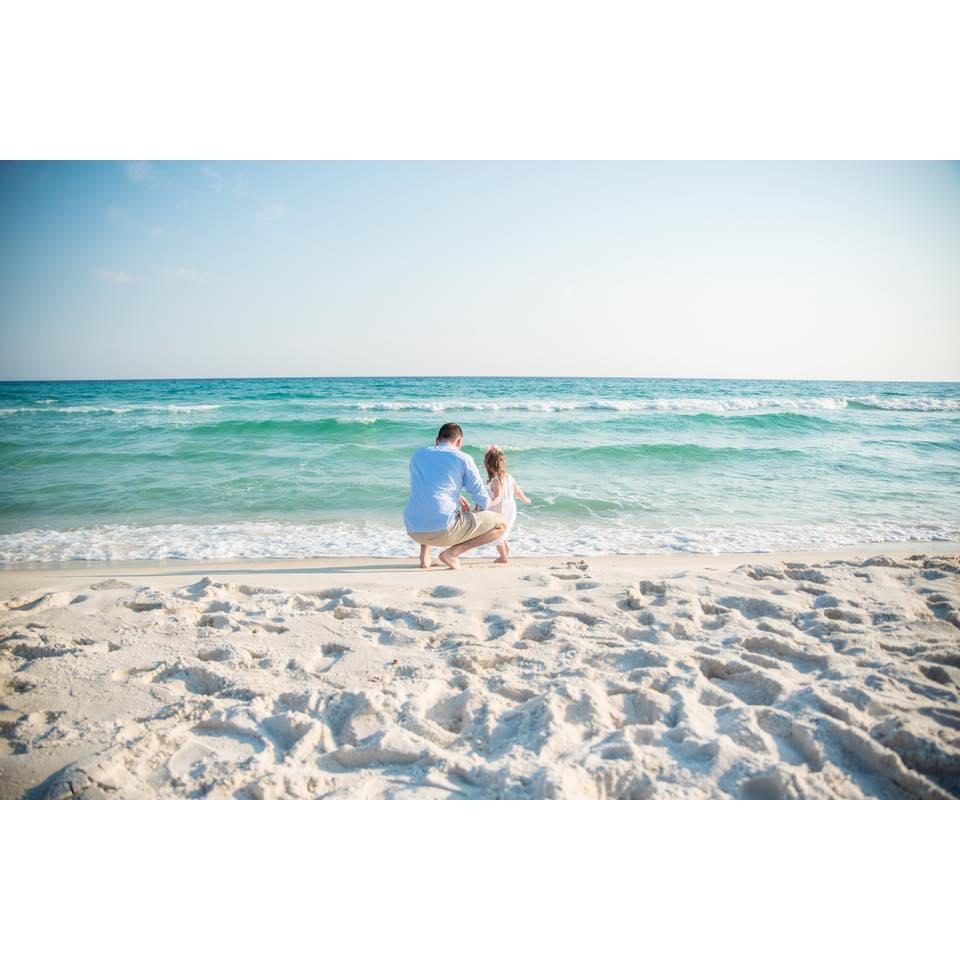 Michael asked Anna, "Do you know just happened Anna?
Anna: Yes! You're going to Marry Mommy and I Love the Beach!