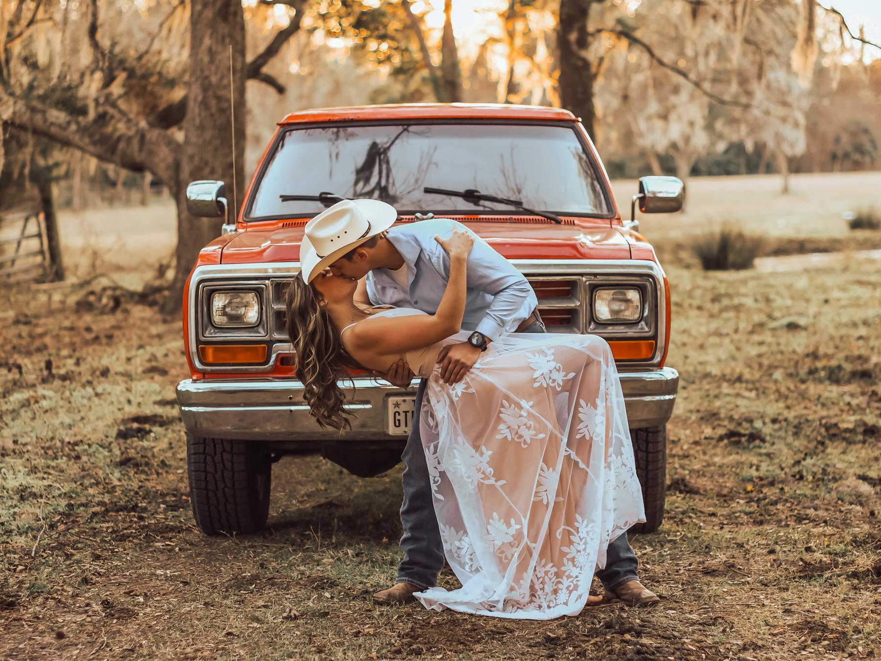 The Wedding Website of Katie Maney and Austin Berndt