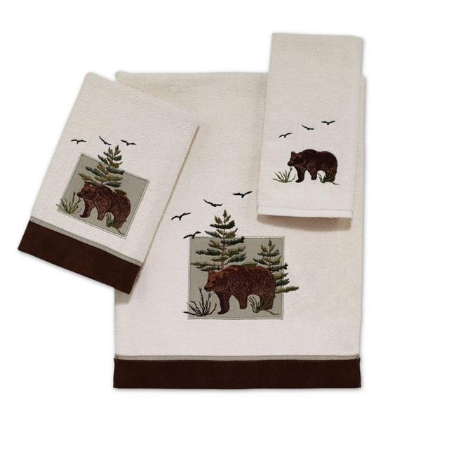 Avanti Bear Patch Fingertip Towel