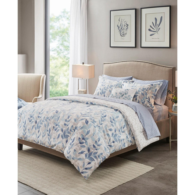 Madison Park Essentials Sofia Reversible 8-Piece Queen Bedding Set