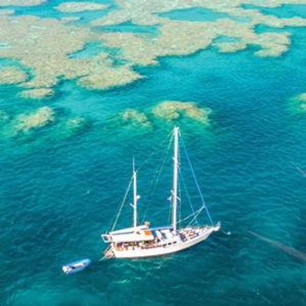 Sailing the Great Barrier Reef