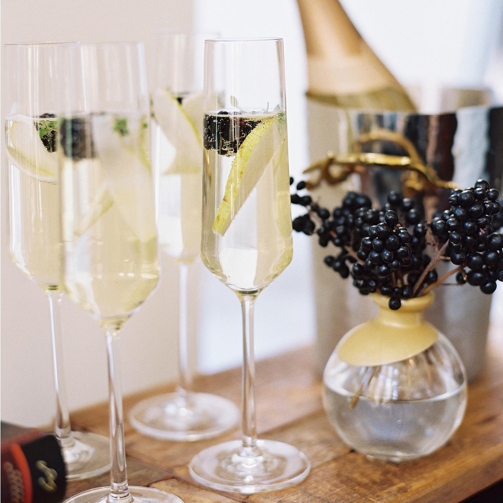 6 champagne flutes