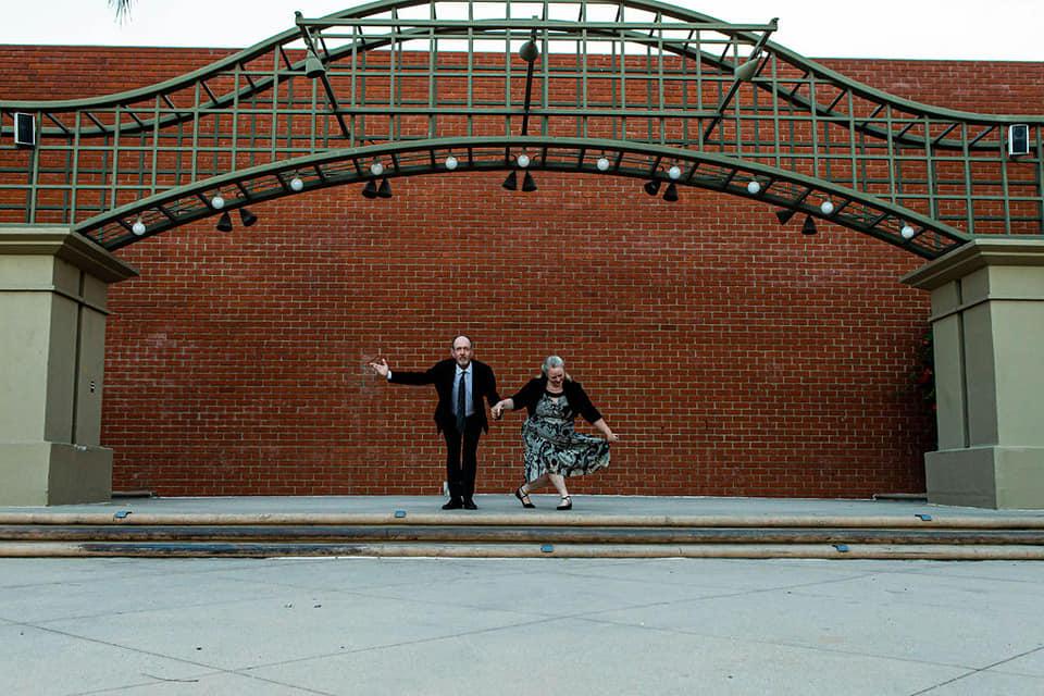 The Wedding Website of Dyan Hobday and Sean Smith