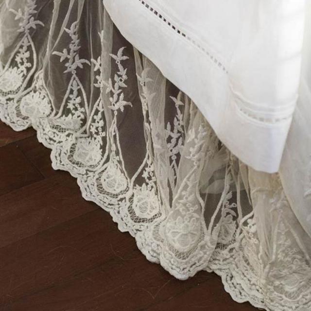Lace Bedskirt King Size