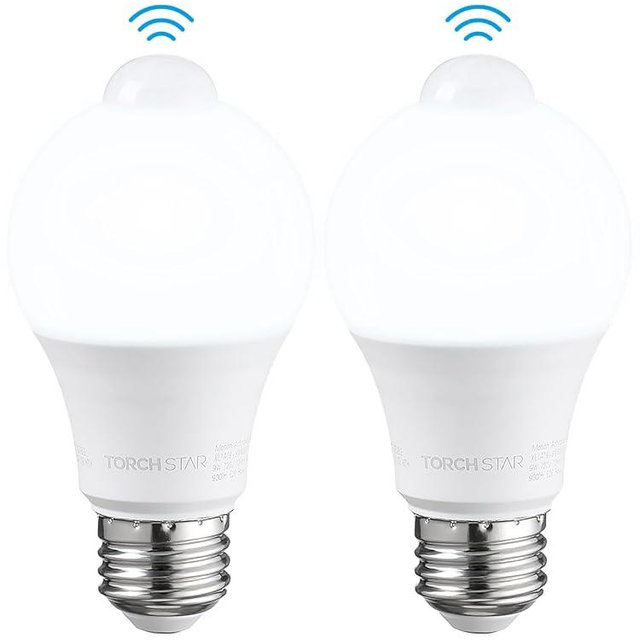 TORCHSTAR LED Motion Sensor Light Bulb, 9W (60W Eqv) 900LM, E26 Base, A19 Motion Activated LED Light Bulb for Laundry, Basement, Hallway, Closet, UL FCC DOE Listed, 6000K Pure White, Pack of 2