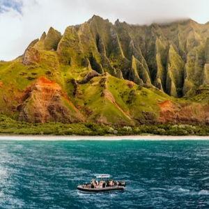 Na Pali Coast Boat Tour & Snorkel