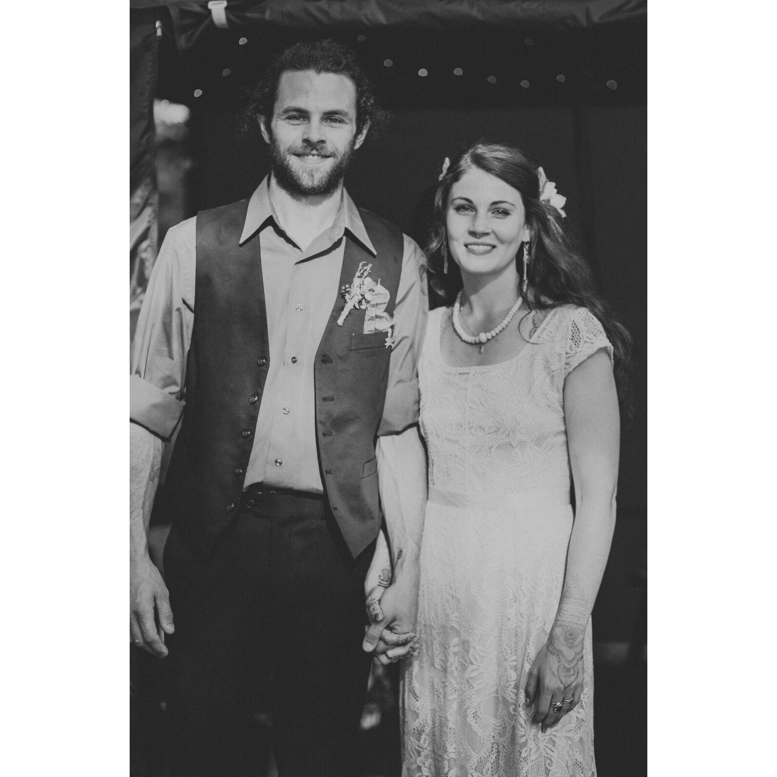 just married!
https://www.instagram.com/leahericksonfloral/