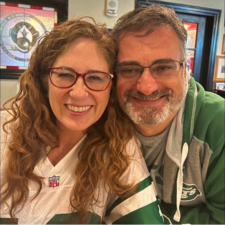 Watching the J-E-T-S JETS!! JETS!! JETS!!