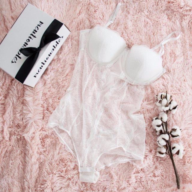 Scalloped Lace Padded Teddy - White