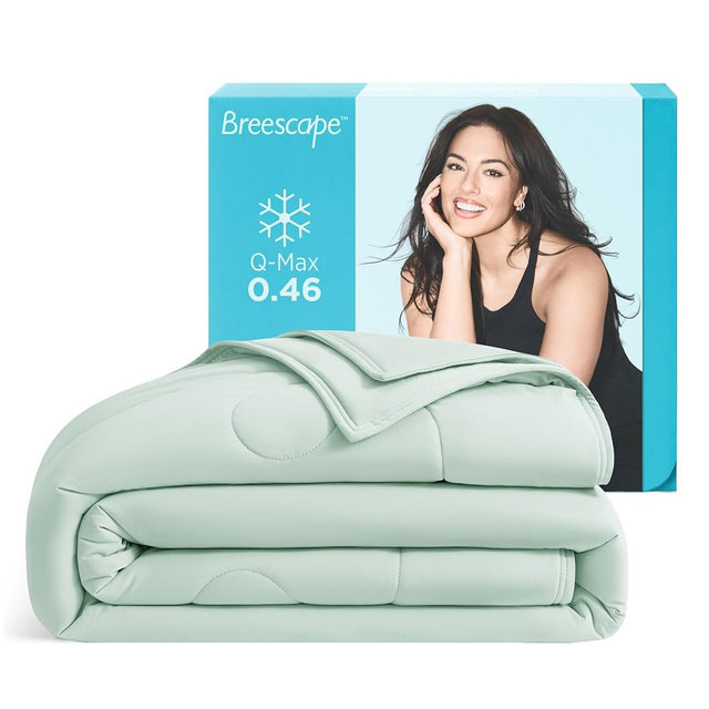 Breescape Cooling Comforter Blanket - BlendTek Q-Max>0.46 Tech, Cooling Blanket for Hot Sleepers & Night Sweats Relief, Breathable Lightweight Summer Bedding, King/Cali King 106x96 in, Mint Green