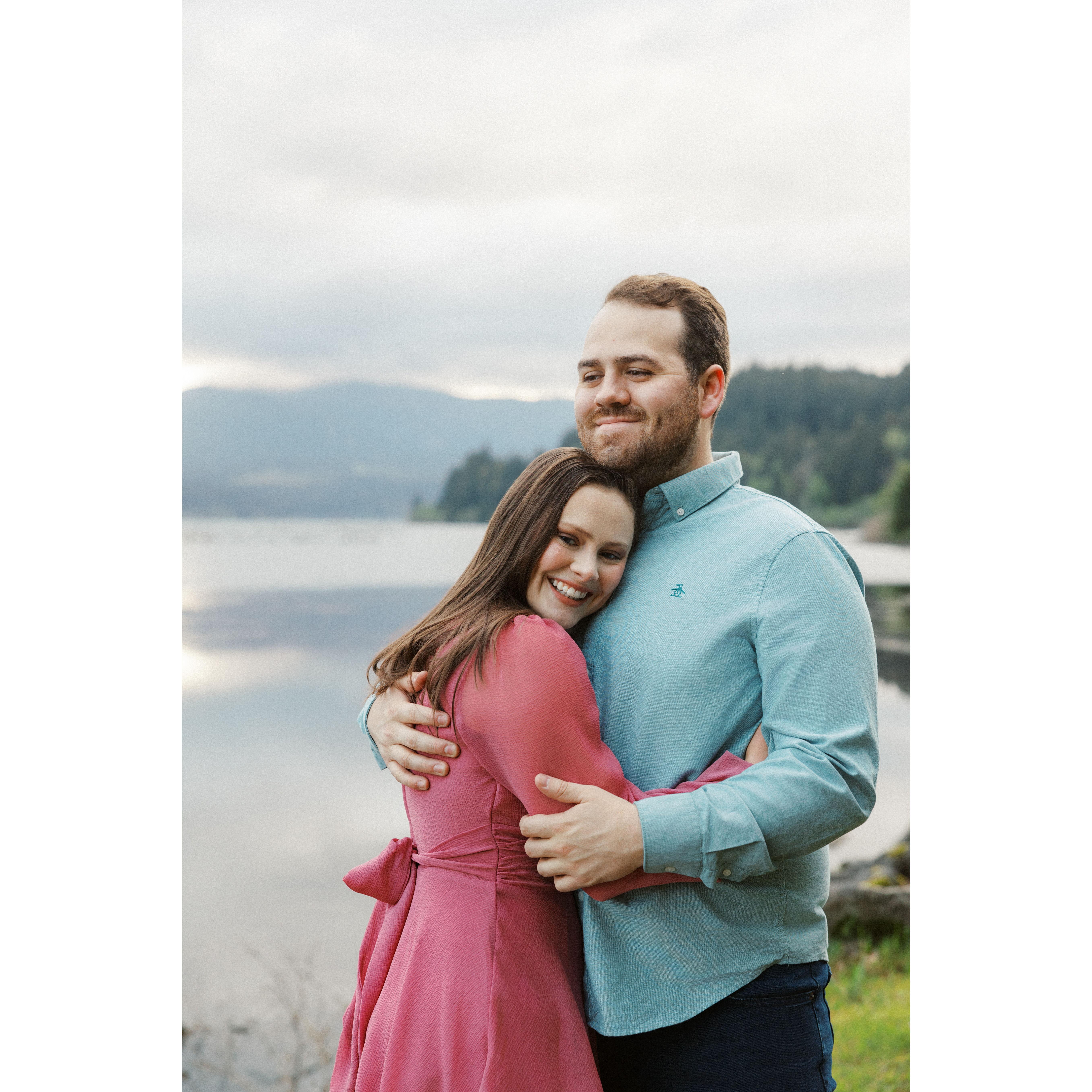 Engagement photos, Hood River, OR - April 2024