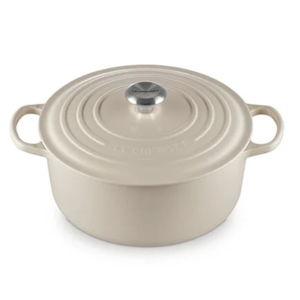 Signature Round Dutch Oven