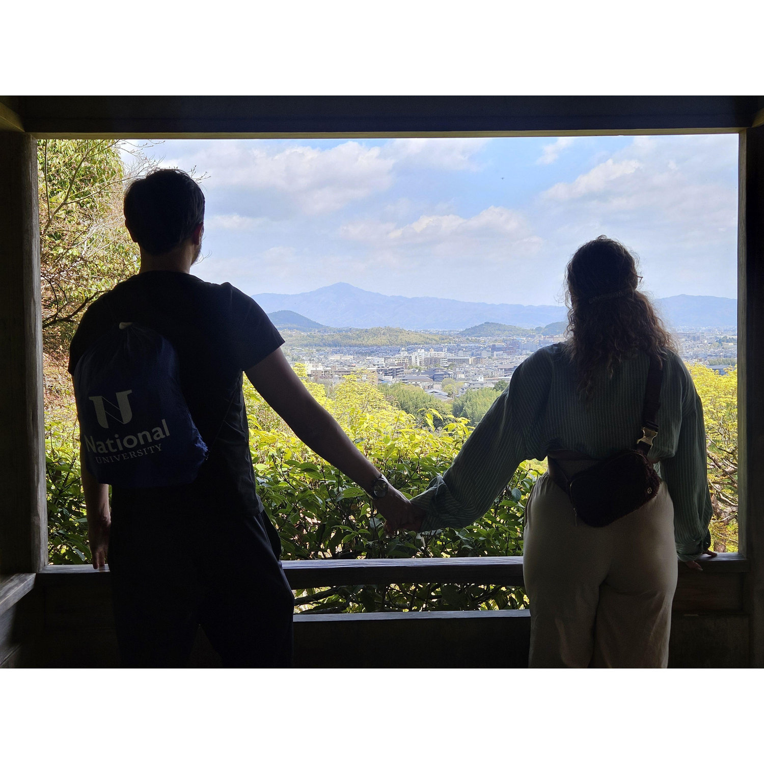 ....and in the future together./ ...y en el futuro juntos.