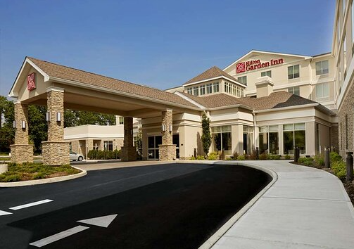 The Wedding Website of Stephanie Hernandez and Michael Nicosia