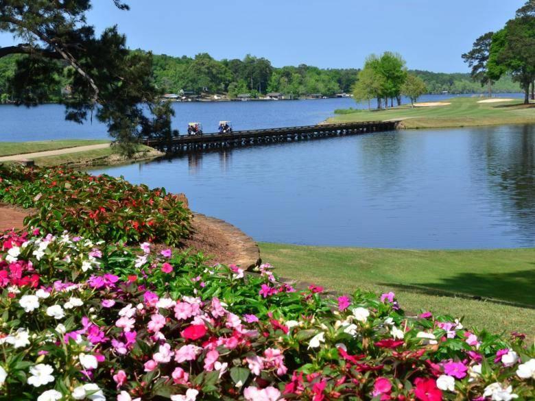 The Wedding Website of Savannah Robinson and Jeremy Worsham