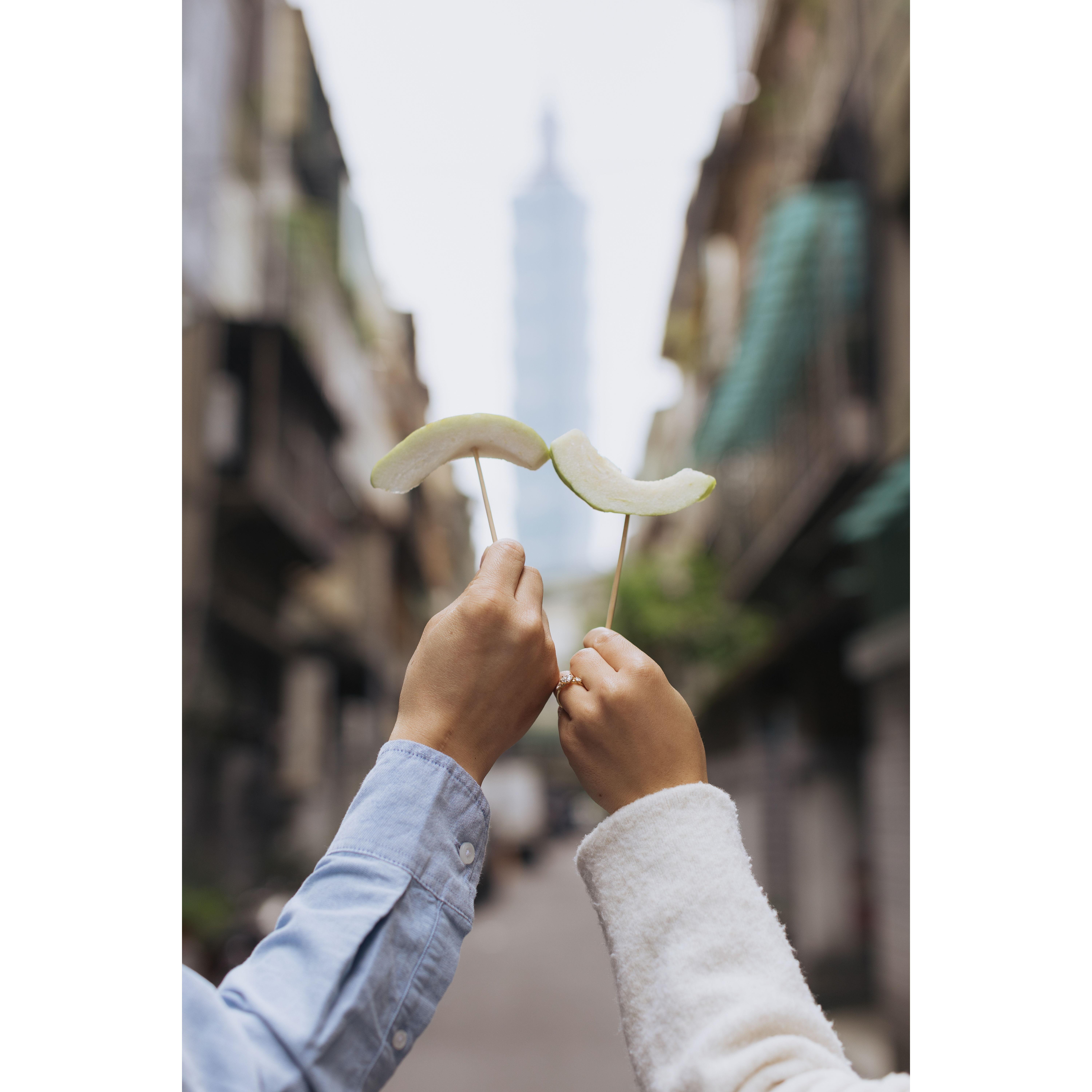 One of Victor's favorite fruits to get in Taiwan (guava)!