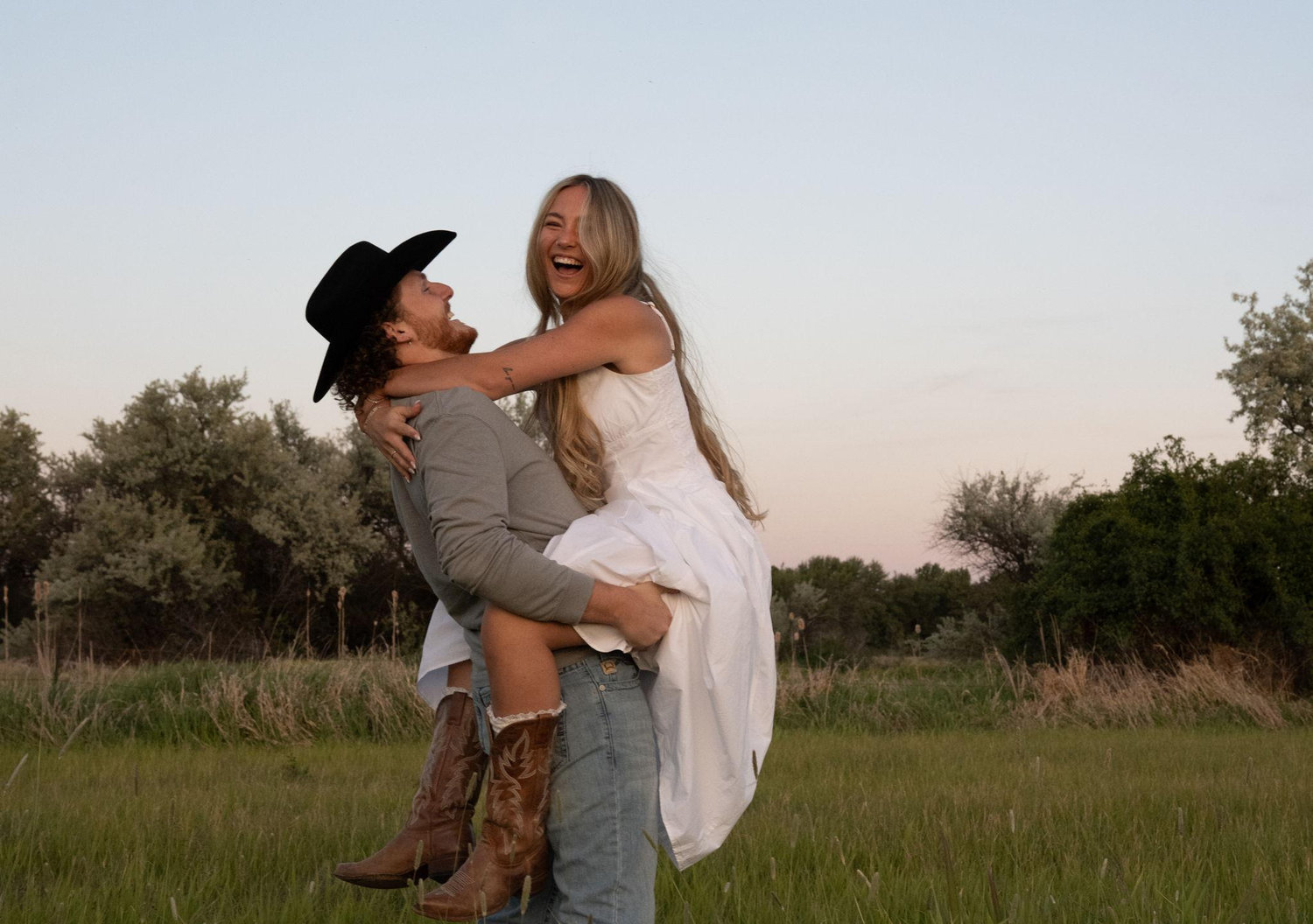 The Wedding Website of Hailey Morris and Mason Bonife