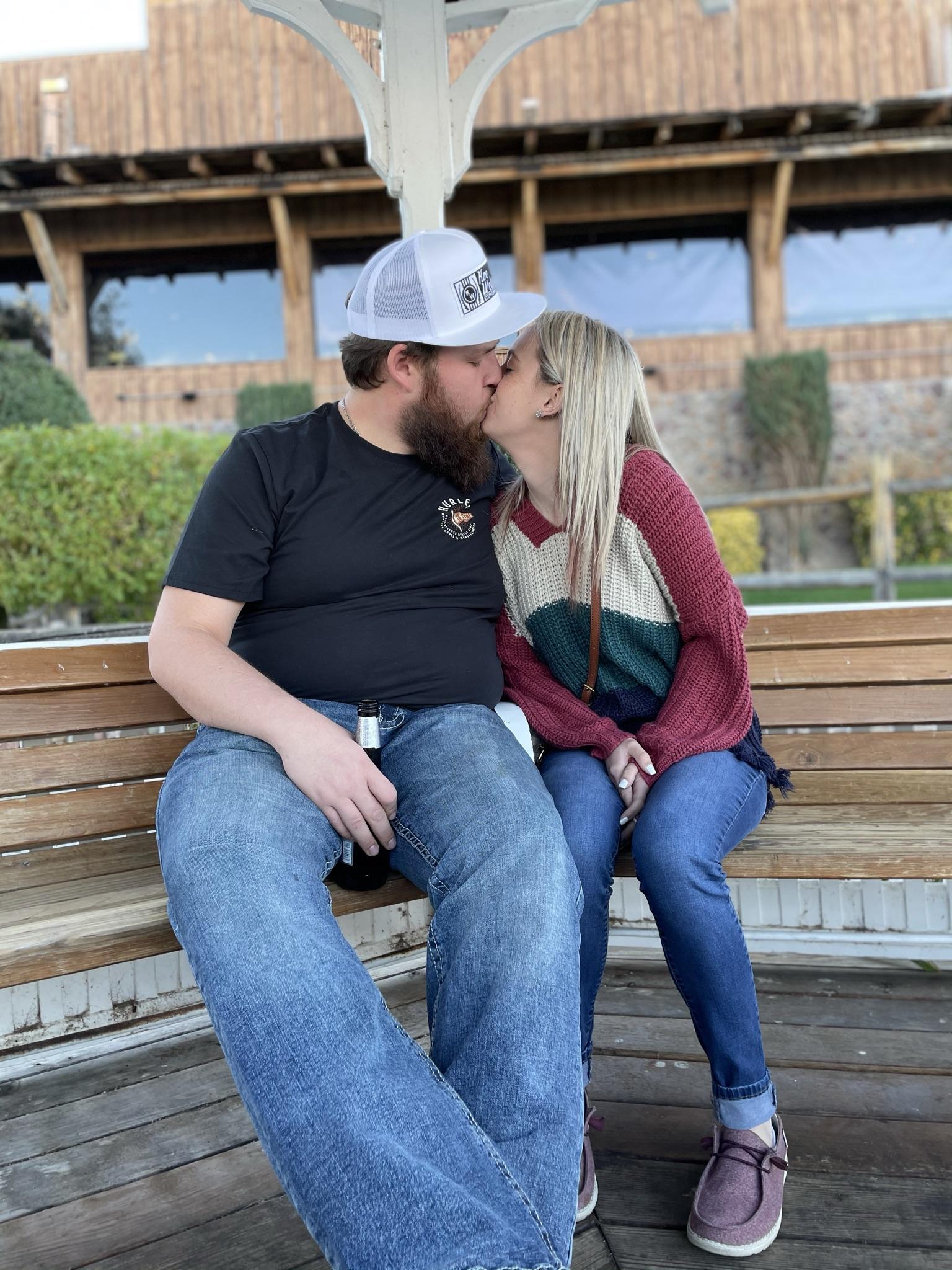 The Wedding Website of Chelsea Foster and Brooks Hagler