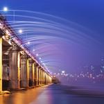 Banpo Bridge Moonlight Rainbow Fountain