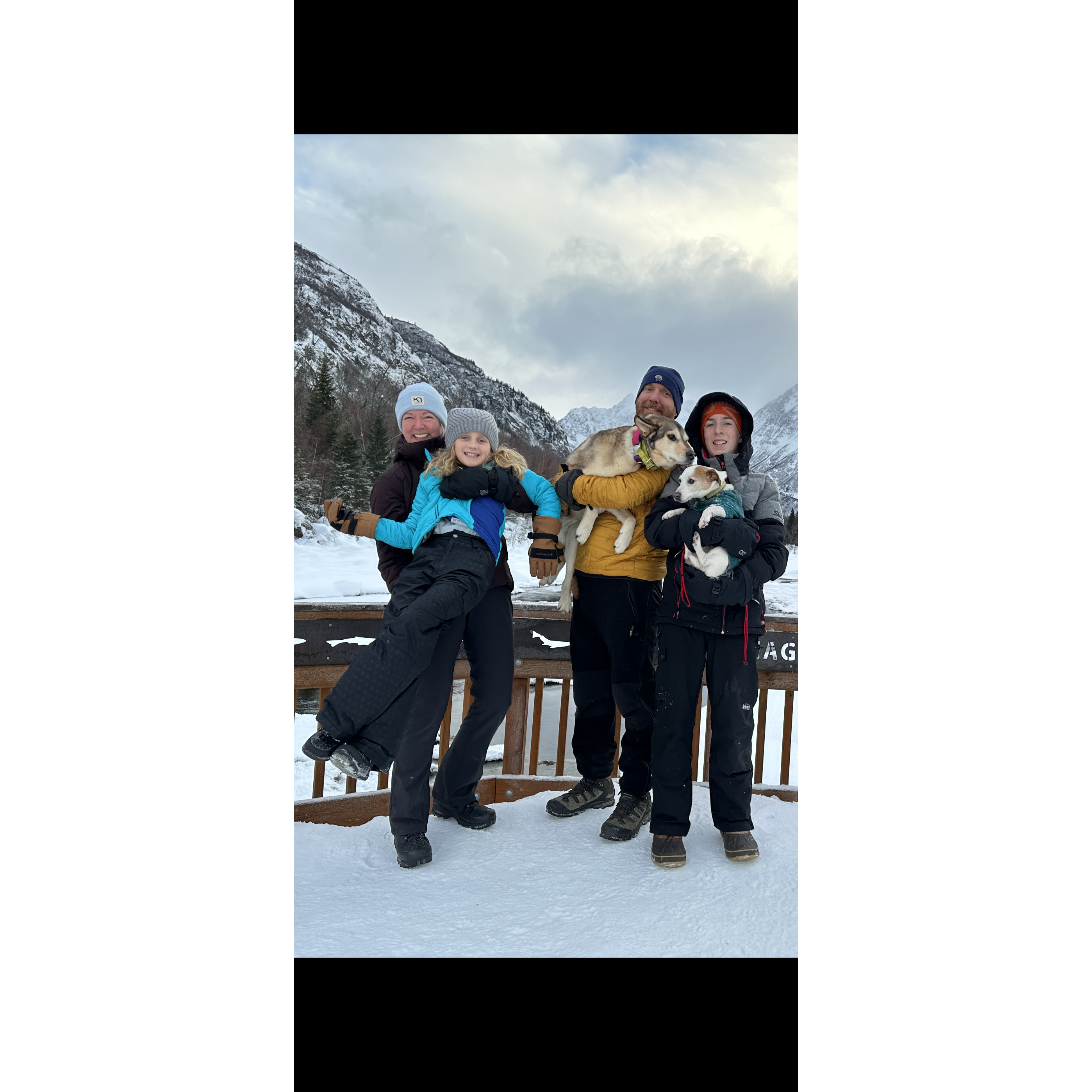 Family pic at Eagle River Nature Center