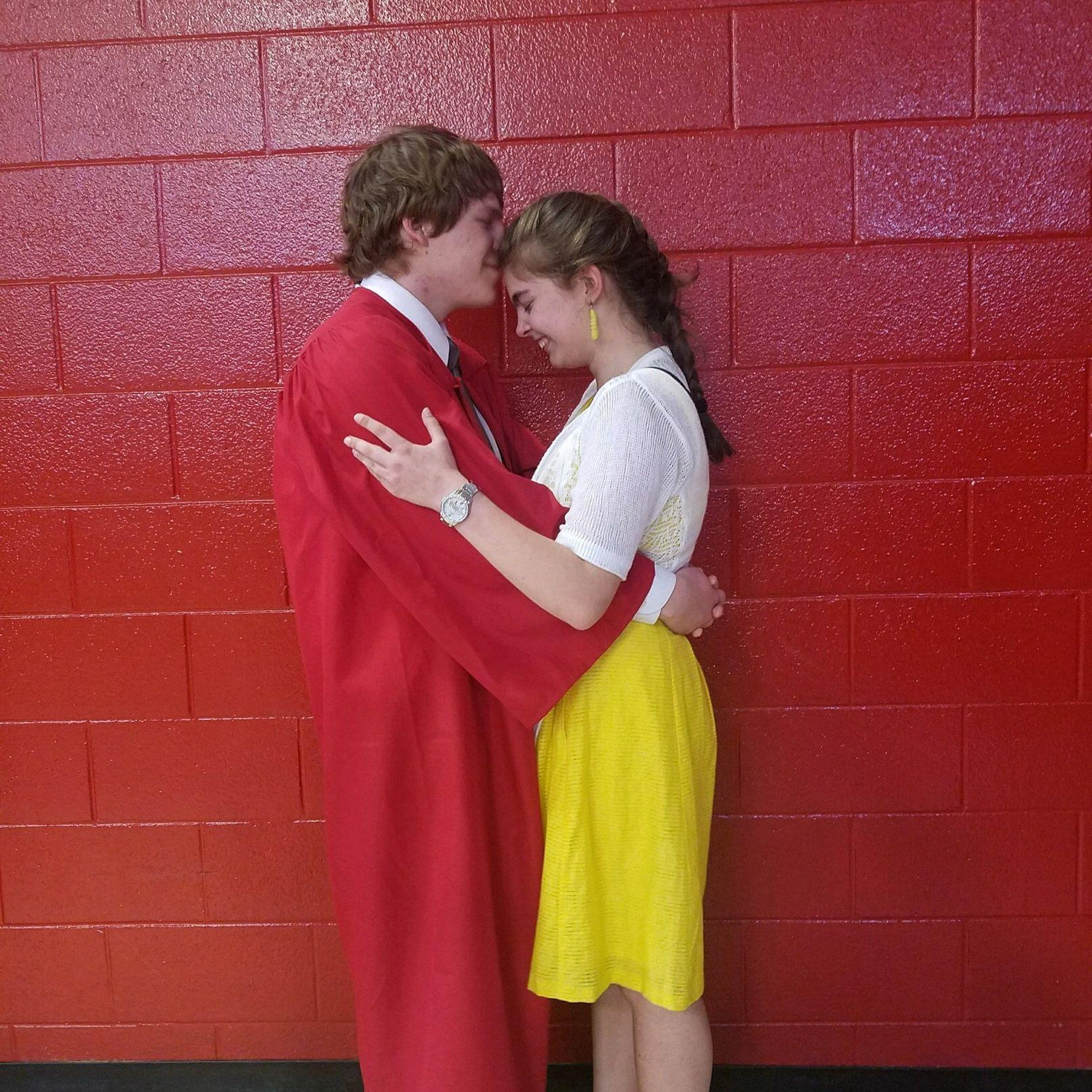 Emily surprised Zeke at his graduation!