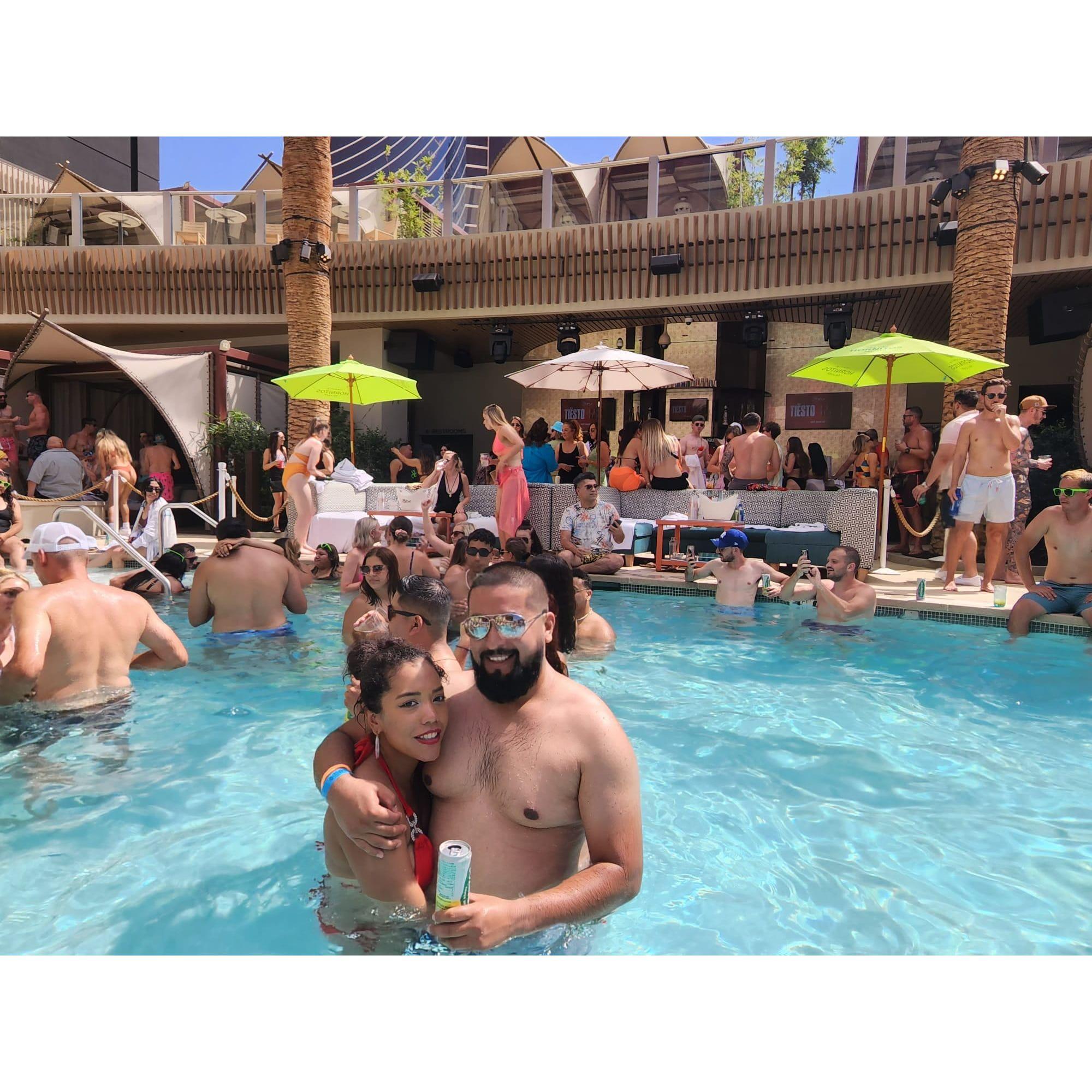 08.30.2022 : The couple, joined by their friends, took their first trip together to Las Vegas, Nevada.