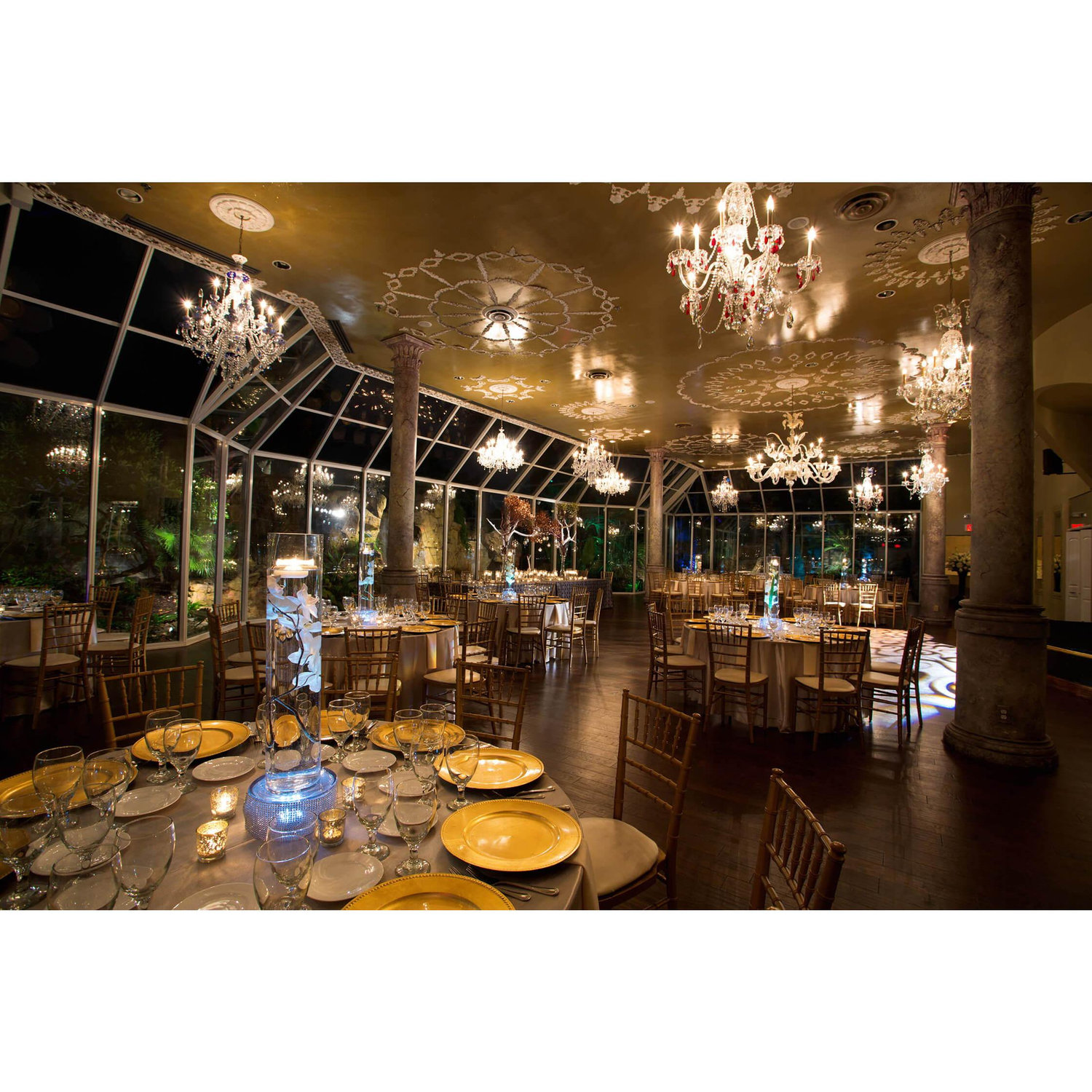 A view of the Reception area at the Ol' San Francisco Steakhouse