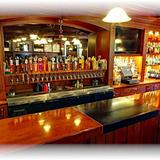 Hank's Bar and Pizza