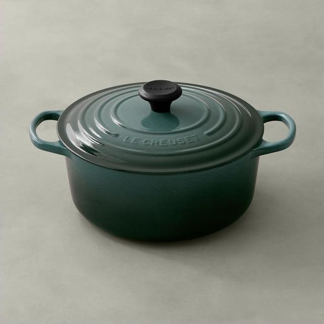 Le Creuset Signature Cast-Iron Round Dutch Oven, 5 1/2-Qt., Ocean