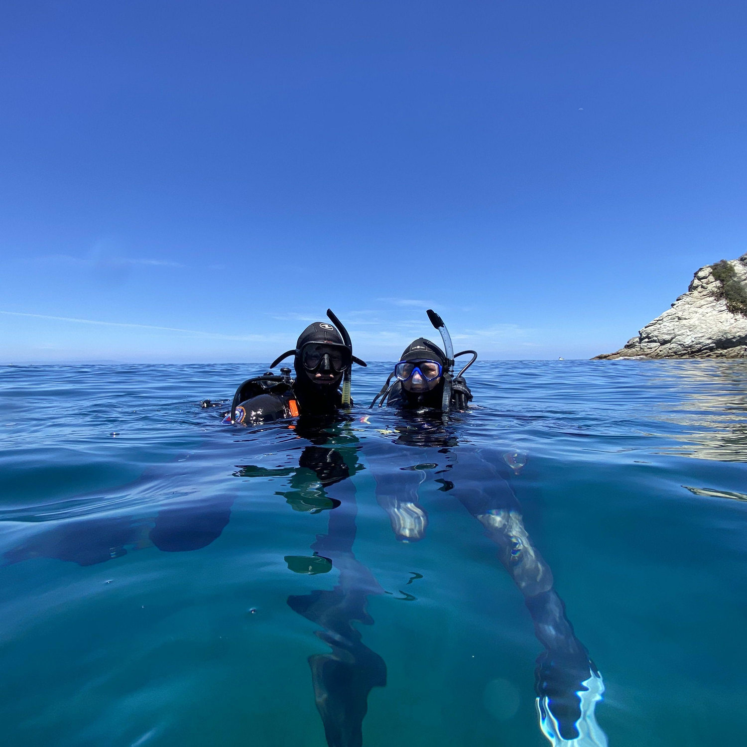 6/5/22  |  Scuba diving together