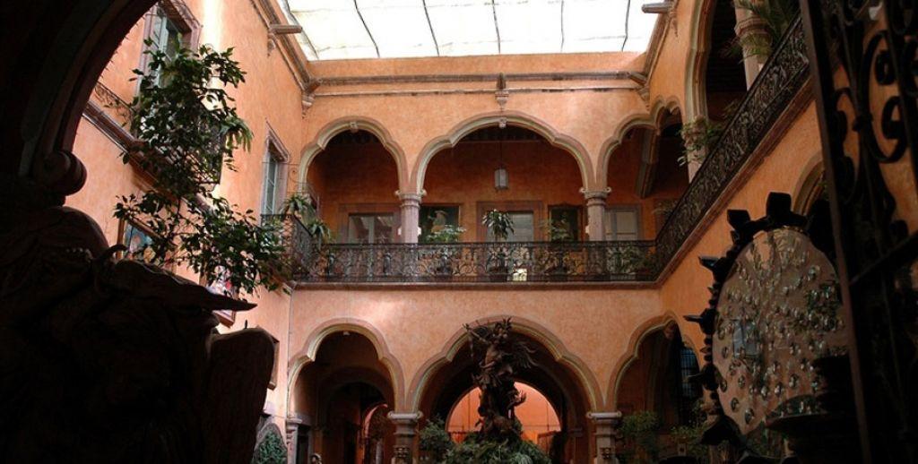 The Wedding Website of Abdi Rojas and Mike Flynn