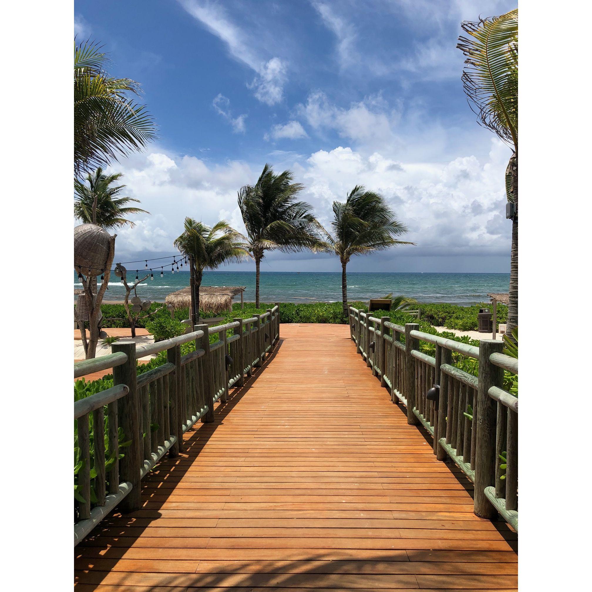 A beach wedding calls for no shoes and comfortable attire. Please feel free to have your toes in the sand.