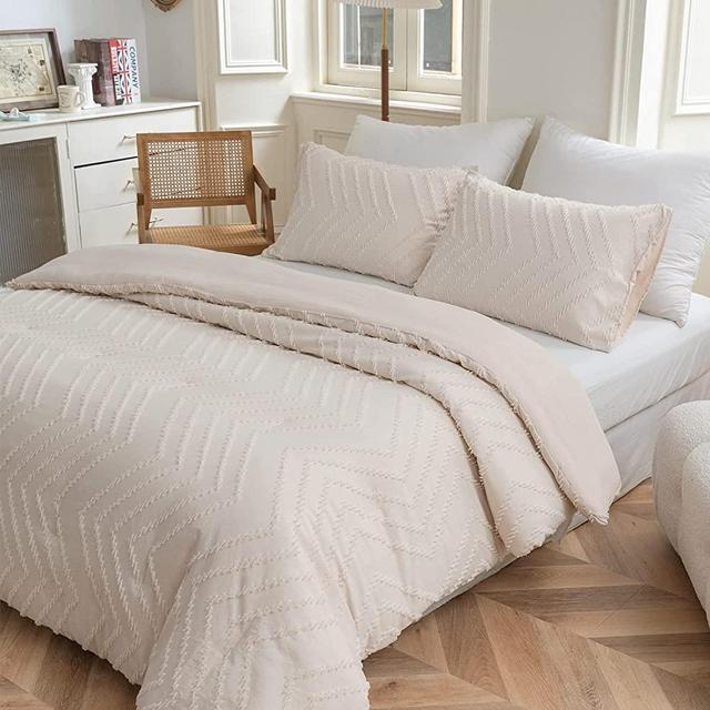 SLEEPBELLA Queen Comforter Set, Cream Tufted Design Comforter for Queen Bed ,Lightweight and Fluffy Bed Comforter Set 3 Pieces for All Seasons