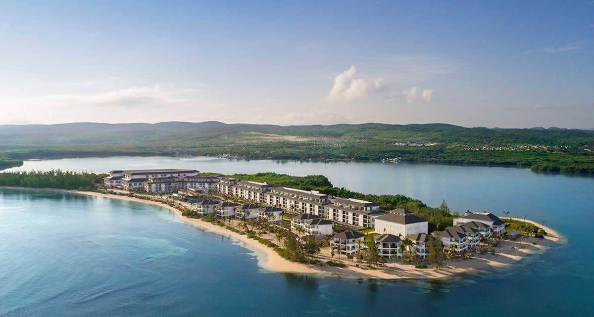 The Wedding Website of Meg Adams and Sebastian Furze