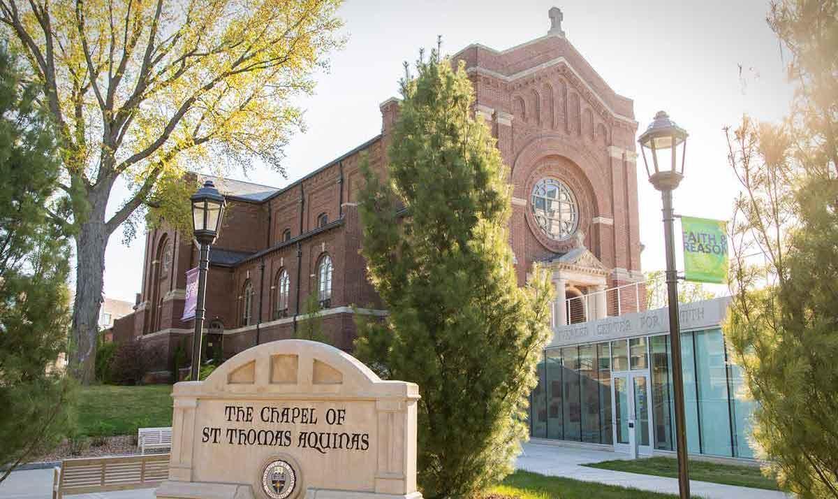 The Wedding Website of Taylor Zopfi and Charlie Callahan